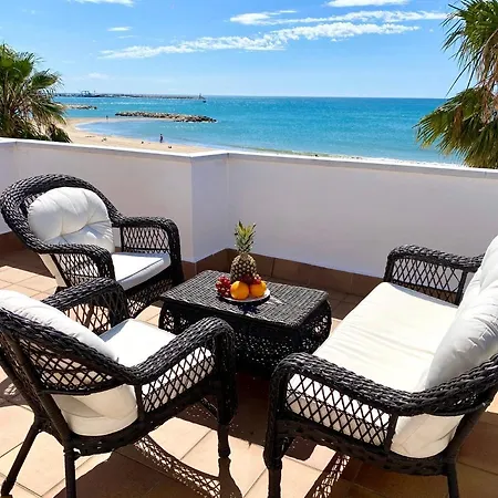 Holiday home House In Front Of The With Sea View *